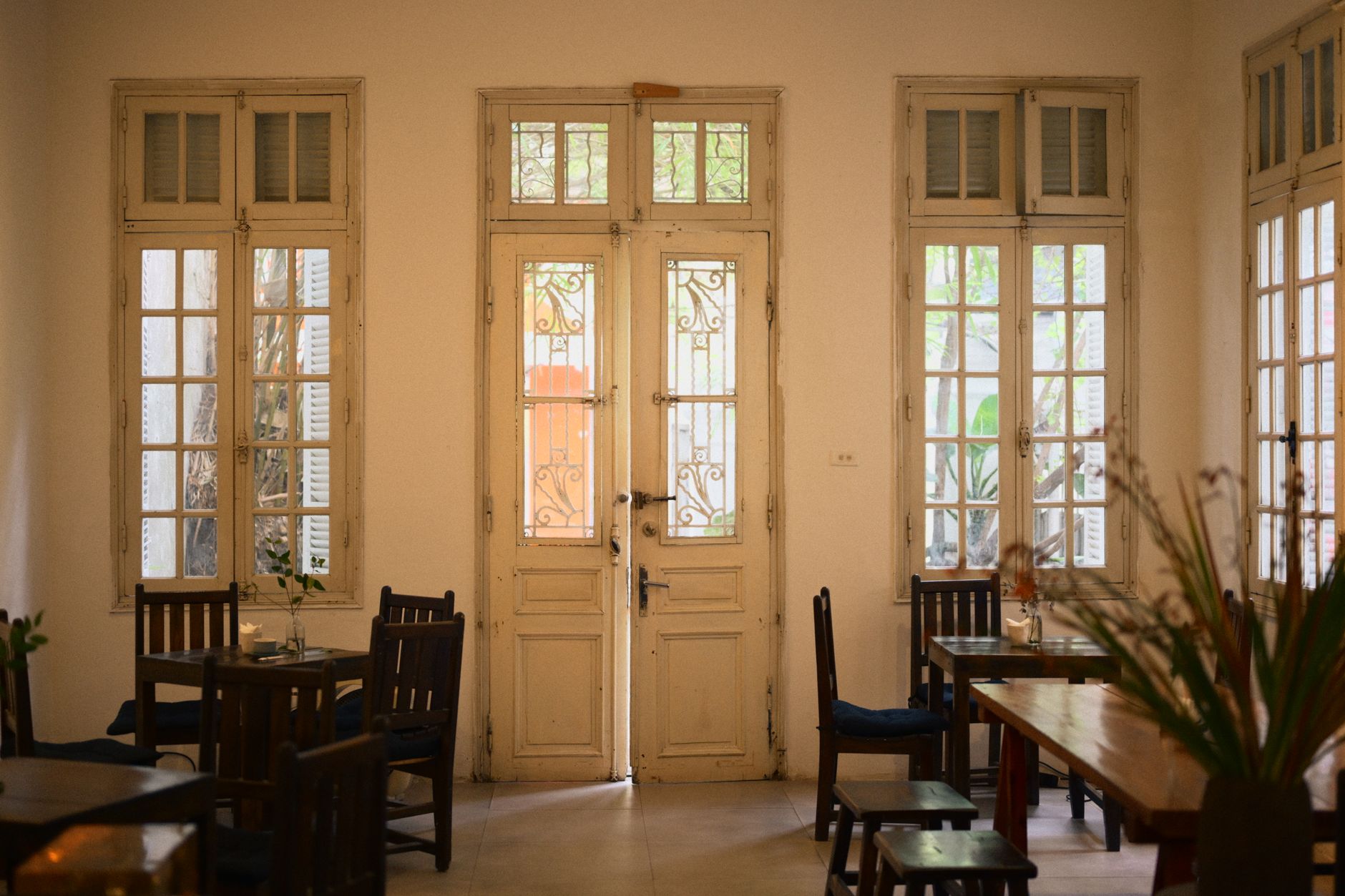 Antiques, collectibles & furniture