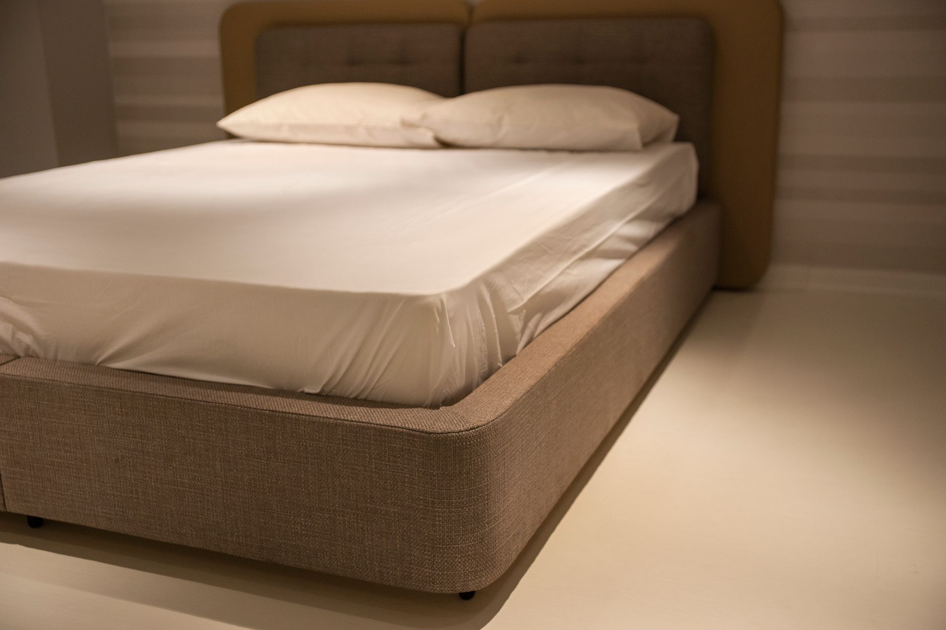 Furniture & mattress store