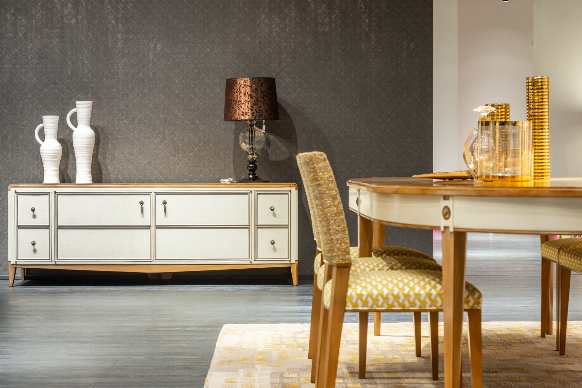 Furniture & mattress store